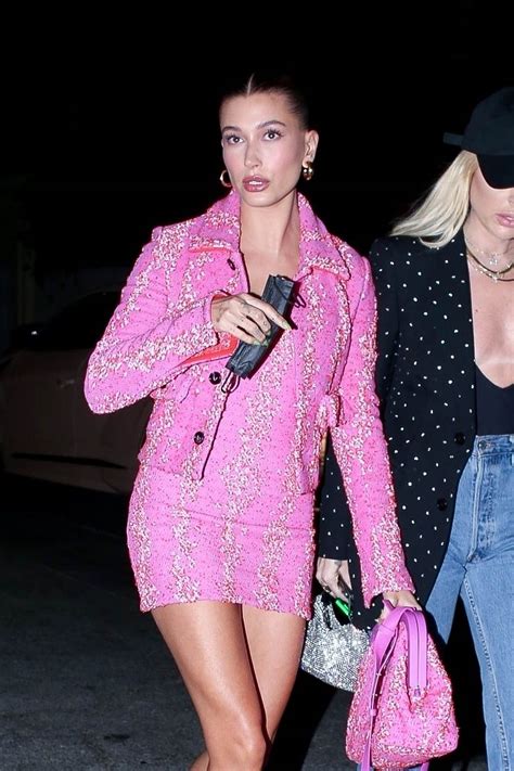 Hailey Baldwin Stunning Legs Hot Celebs Home
