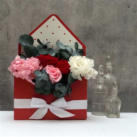 ENVÍA ADMIRACIÓN_Colección envía flores 2023 - Alive floral solutions