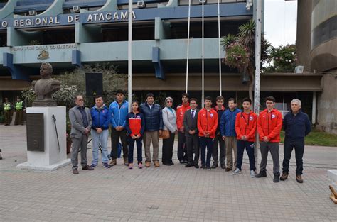 Bandera Olímpica flamea desde el frontis del Gobierno Regional