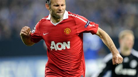 Twitter Tratsch Ber Promi Aff Re Der Ball Der Sex Und Das Netz Der Spiegel