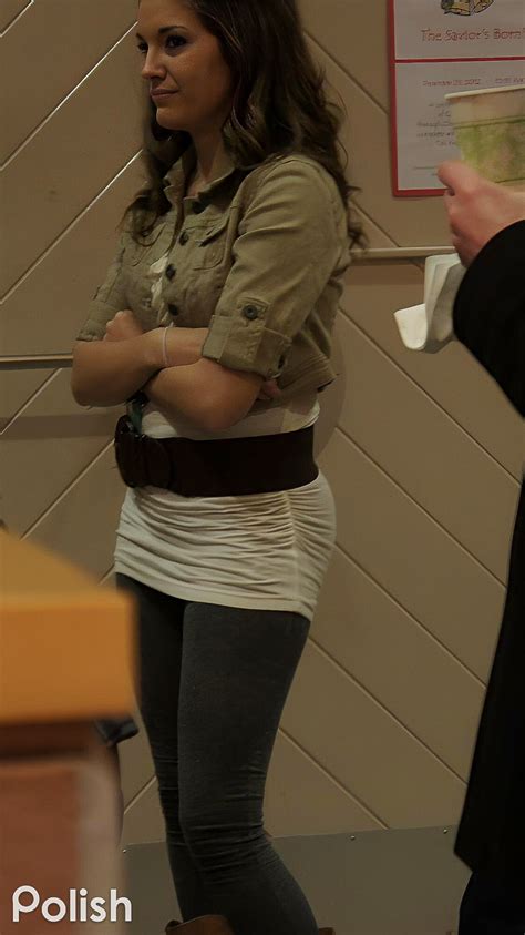 Slim Latina Beaut In Leggings Spandex Leggings Yoga Pants Forum