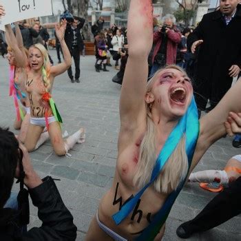 Naked Protesters Phun Org Forum