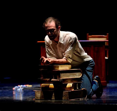 A Rovigo Il Leopardi Fuori Misura Di Manifatture Teatrali Milanesi