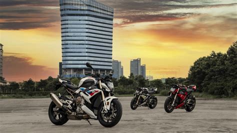 Naked bike BMW S R ra mắt dân chơi Việt giá bán ngang tầm SUV Kia Seltos