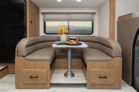 Leprechaun 230FS Chevy 3500 - Coachmen RV