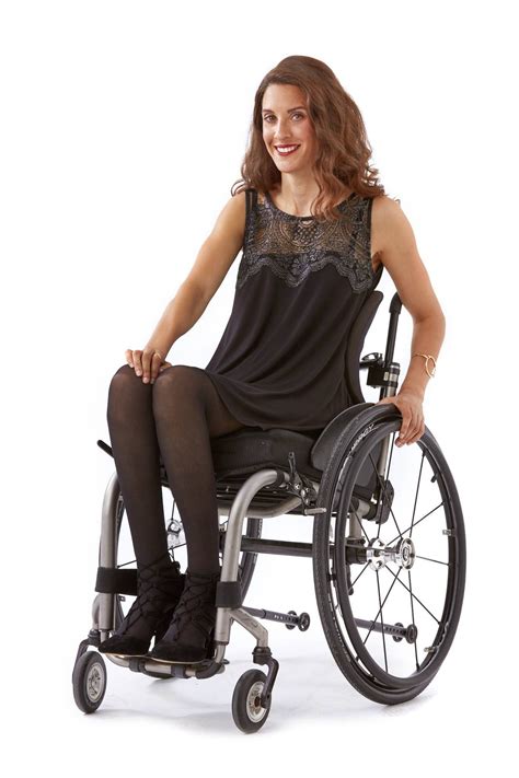 Pin de Ki Tae Kim em 블랙 진