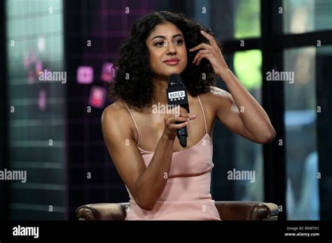 9 Hot Vella Lovell Bikini Pics