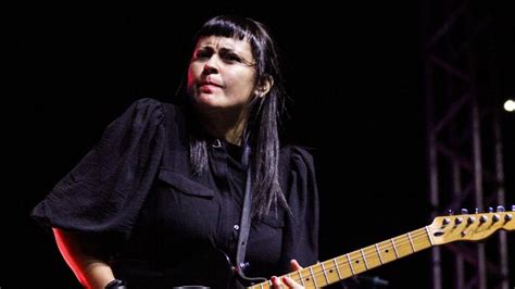 Bikini Kill reúne garotas rebeldes de várias gerações em SP