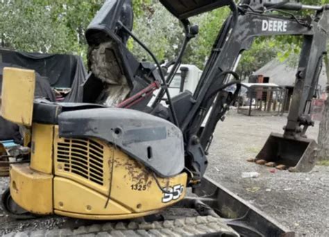 Miniexcavadora John Deere D A O Sobre Orugas Goma Mercadolibre