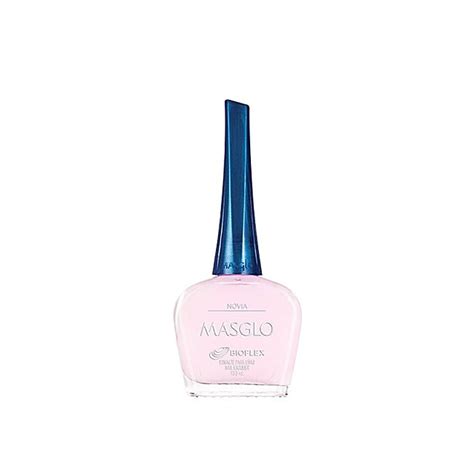 El nude es el color de uñas perfecto para conseguir una manicura limpia