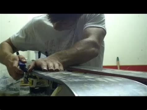 How To Wax Your Skis Or Snowboard Youtube