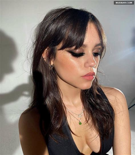 Jenna Ortega Nude Wears A Dark Dress 2021 Nudbay