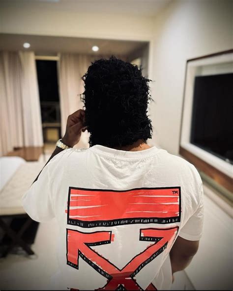 She Wanna Fuck With Me But I Dont Got The Time