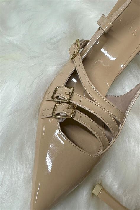 İmerShoes Günlük Kadın Nude Rugan Tokalı Ayarlanabilir Kemerli Sivri Burunlu Ince Topuk Ayakkabı