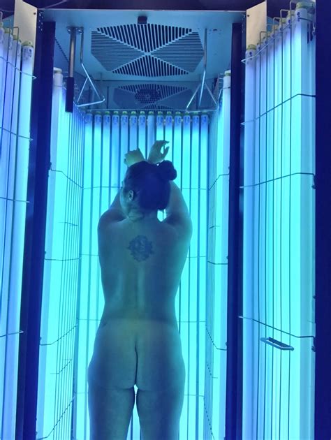 Bbw Tanning 12 Nude Pics XHamster