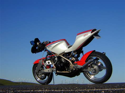 OddBike: Yamaha A-N-D FFE 350 - Forkless Two-Smoker