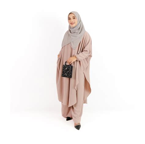 Ruby Set Nude Lily Hany