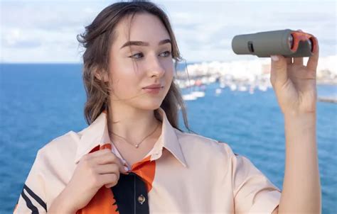 Wallpaper Model Brunette Gorgeous Posing Closeup Beautiful Face Photoshoot Binoculars For