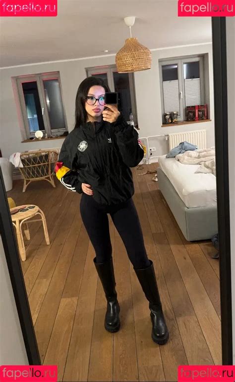 Leaks Nude Emily Furz Onlyfans Photo Gallery Pornhub Fan