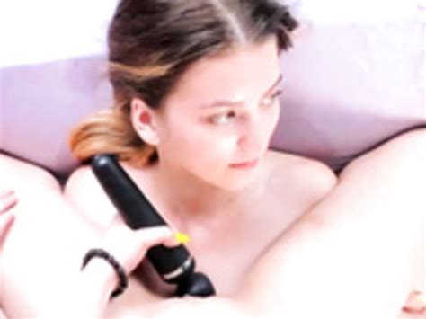 Kayens Lesbian Recording And Squirt On Face