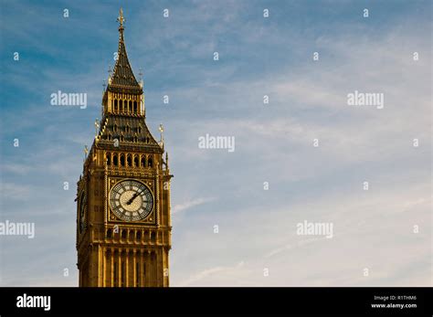 big ben   famous neo gothic clock  tower   palace