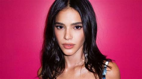 Quanto Custa Bruna Marquezine Enlouquece A Web Com Vestido