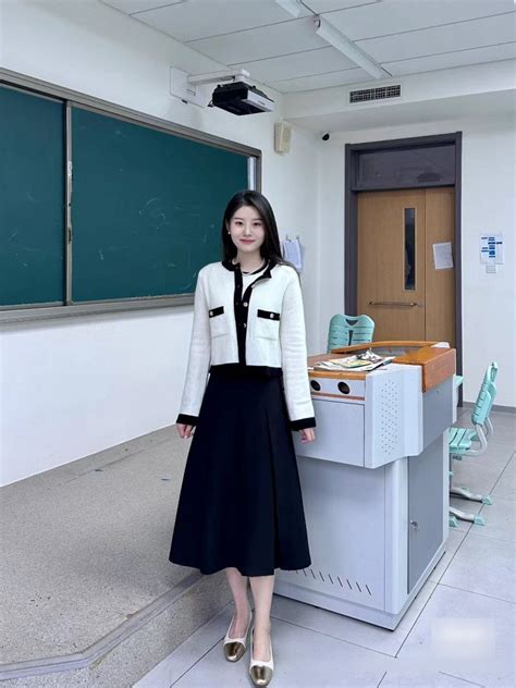 C Gi O Ti U H C L N Hot Search V Style Qu Nh Ch Em C Ng S H C Theo I L M P Nh Minh Tinh