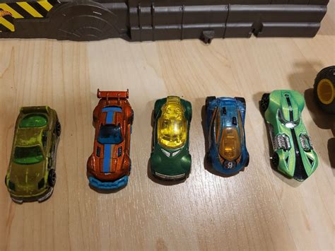 Hot Wheels Bahn Monster Trucks Looping Challenge Set Kaufen Auf Ricardo