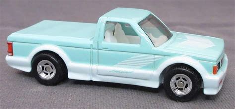 Embalagem Danificada Hot Wheels Boulevard Gmc Syclone Universo Hot Wheels