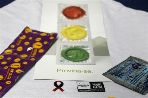 Ufrgs E Prefeitura Firmam Parceria Em Campanha De Preven O De Aids