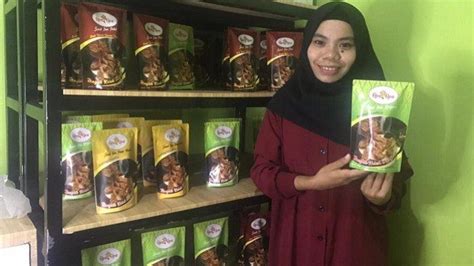 Kisah Wa Ode Nursanti Wanita Asal Muna Sukses Buka Dua Bisnis Kuliner