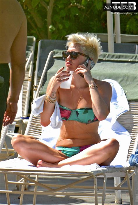 Miley Cyrus Nude And Sexy Photos Collection From Various Outings And Events Aznude