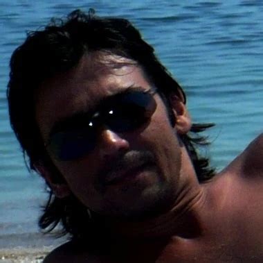 Am Strand An Der Fotze Rumgespielt Free Porn Xhamster