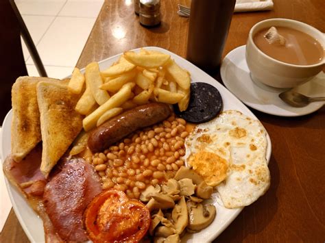 Full Monty Fry Up At De Vine In London Dining And Cooking