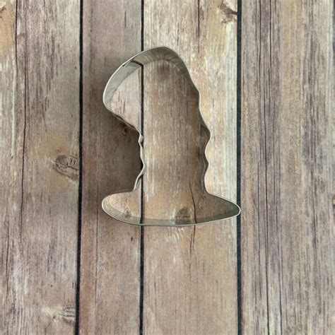 5 Inch Dr Seuss Hat Cookie Cutter Baking Supply Dr Seuss Etsy