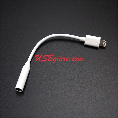 Adapter chuyển từ Lightning sang tai nghe 3.5mm cho iPhone 7