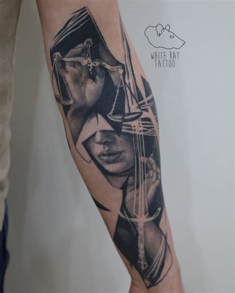 White Rat Tattoo Studio Tatuażu Warszawa Tomek Realistyczny Tatuaż