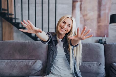 Premium Photo Hug Me Adorable Blonde Caucasian Woman In Grey Shirt