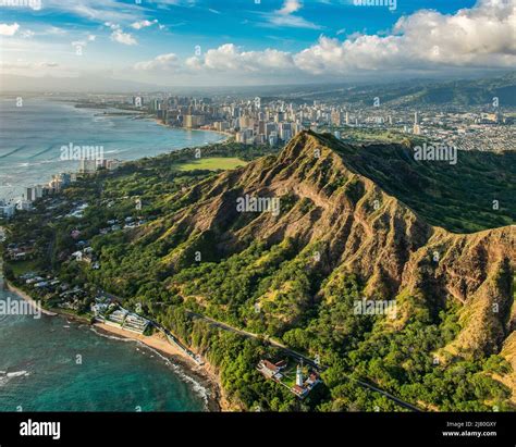 Aerial view diamond head crater hi-res stock photography and images - Alamy