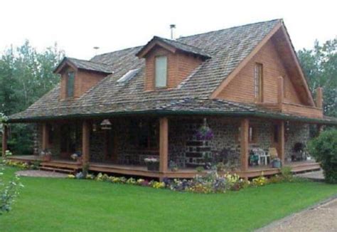 Ils Ont Construit Une Maison En Bois Avec Du Bois De Chauffage