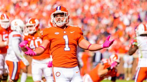 Clemson's Will Shipley Carries Clemson To A Win | Clemson Sports Talk