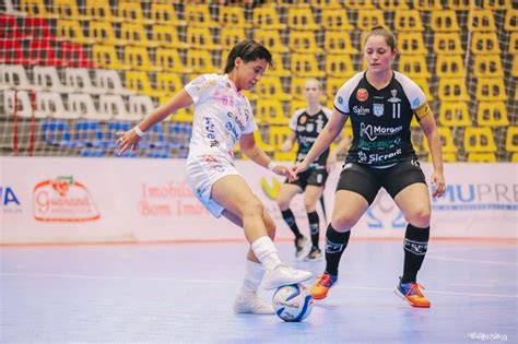 Futsal Feminino De Umuarama Conhece Sua Primeira Derrota No Paranaense