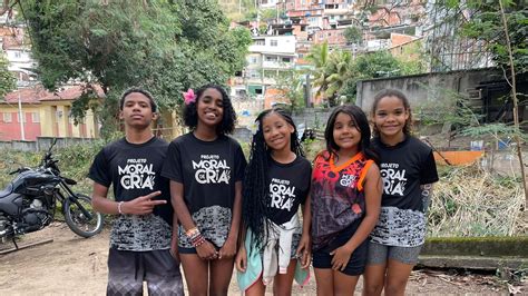 Favela Faz Quem Quer - 'Quem faz as coisas na favela são os favelados': comunidade no Rio ...
