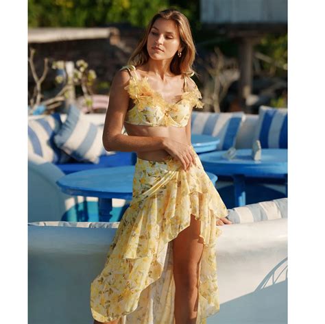 Bikini Con Estampado Floral D Traje De Ba O De Realce Y Falda Con Volantes Bikini