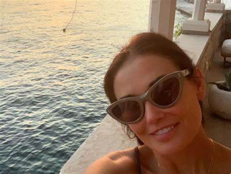 Demi Moore posa en bikini a sus años Actitudfem