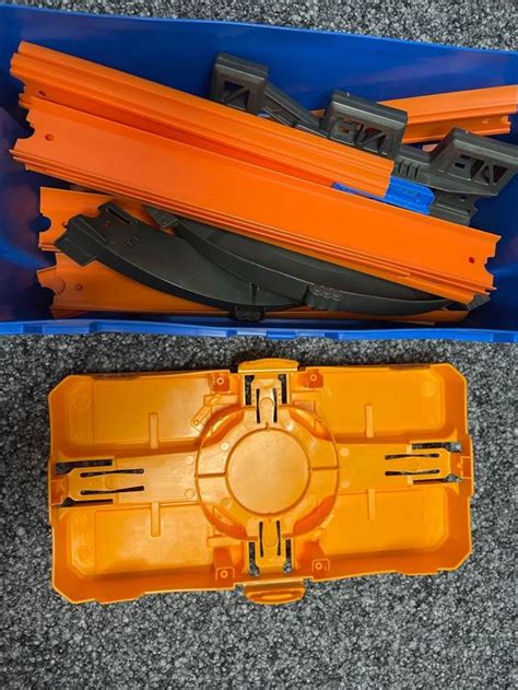 Hot Wheels Bahn Mit Box Gebraucht In Jens F R Chf Mit Lieferung Auf Ricardo Kaufen