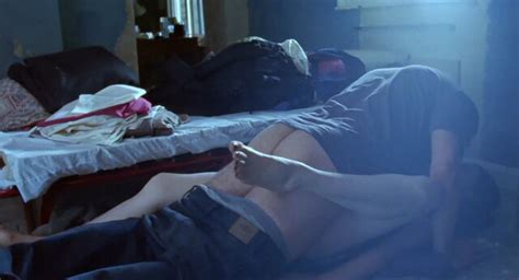 Nude Video Celebs Claire Foy Sexy Wreckers