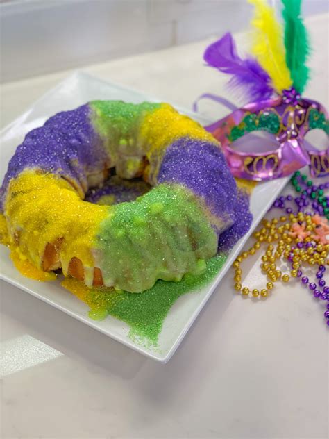 Super Easy Mardi Gras King Cake Recipe