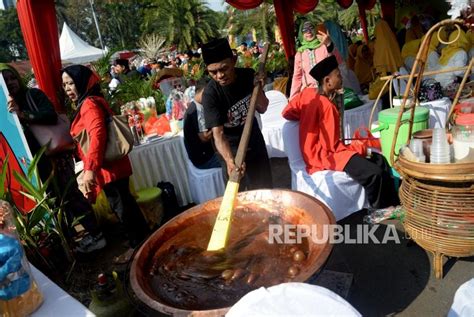 Lebaran Betawi Yang Ke Digelar Di Lapangan Monas Republika Online