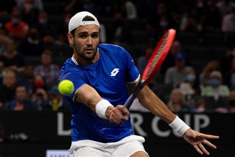 Problemi Al Collo Per Berrettini Matteo Salta Parigi Bercy